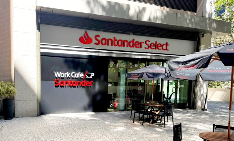 Novo modelo de agência-café do Santander estreia na Cidade Nova