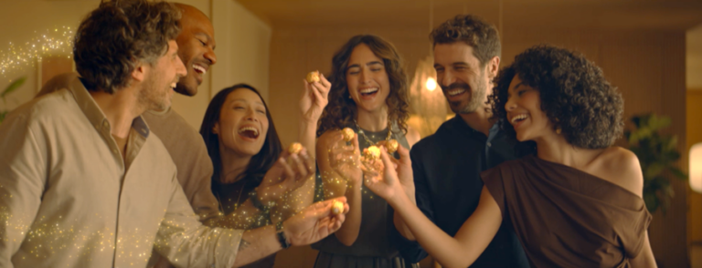 FERRERO ROCHER® CELEBRA O NATAL COM NOVA CAMPANHA PRODUZIDA NO BRASIL