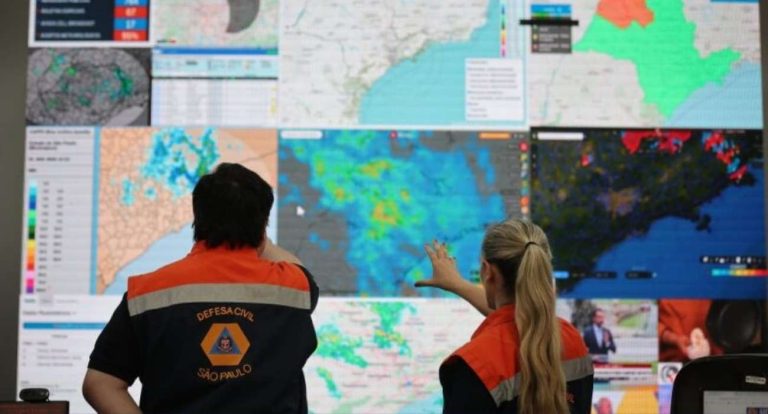 Chuvas intensas acionam Defesa Civil do Litoral Paulista