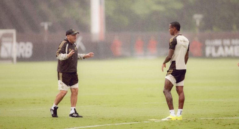 Wallace Yan mira novas oportunidades no Flamengo com a chegada de Leonardo Jardim