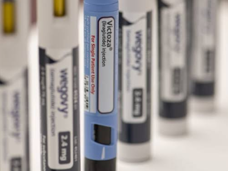 Médico alerta: “Canetas emagrecedoras” não são solução única para obesidade. Descubra mais.