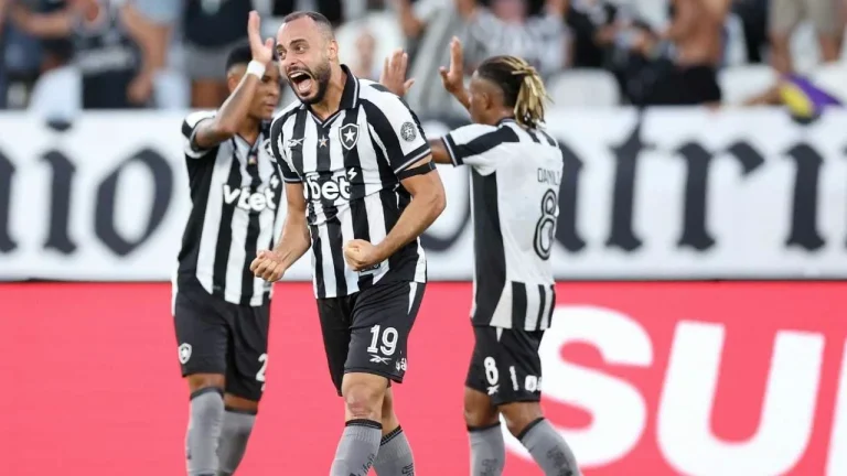 Botafogo enfrenta Racing: detalhes, formações e opções de transmissão