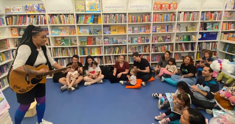 Férias no Pátio Paulista reúne diferentes histórias da literatura infantojuvenil em A Hora do Conto