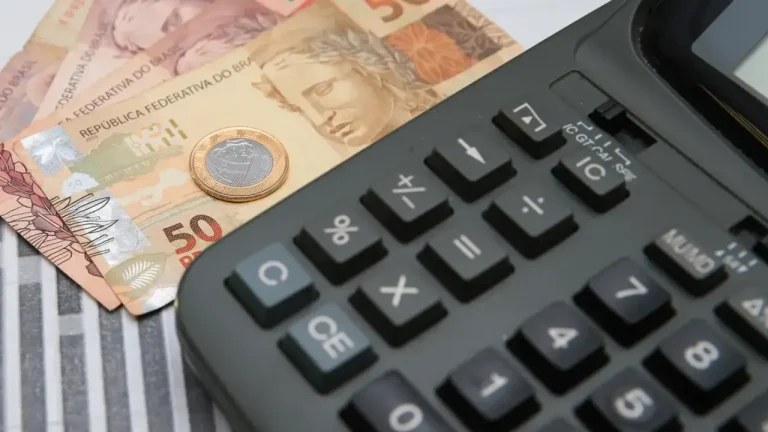 INSS poderá conceder 13º salário em 2026? Descubra quem será beneficiado no final do ano