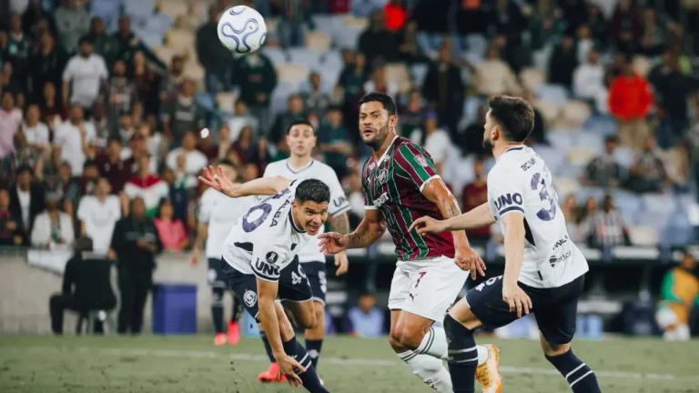 Fluminense apresenta desempenho abaixo do esperado, empata no Maracanã e recebe críticas dos torcedores
