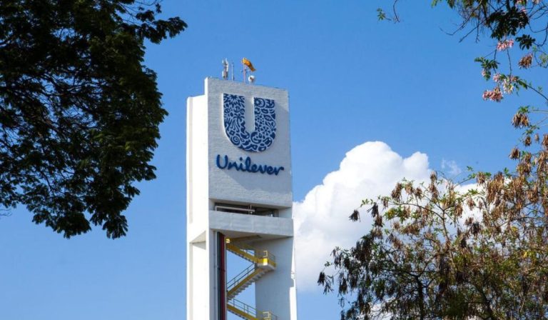 Anvisa interrompe produção de itens de limpeza da Unilever devido a não conformidades
